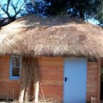Thatched roof construction